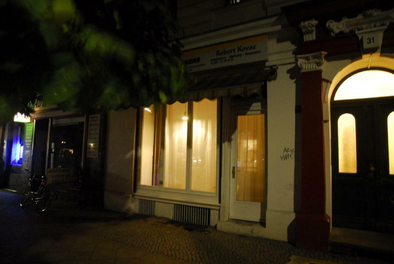 Ladenwohnung In Kreuzberg Mit Parkplatz In Einer Tiefgarage Berlín Exterior foto